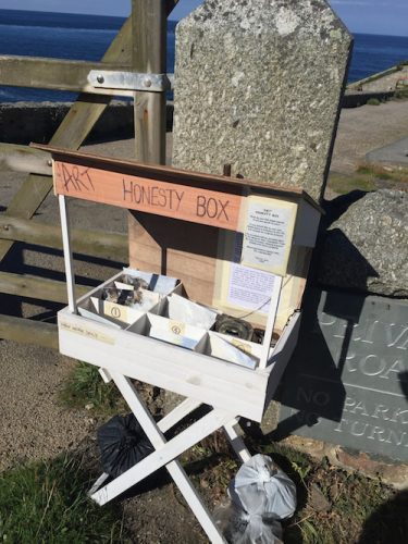 aphonestybox